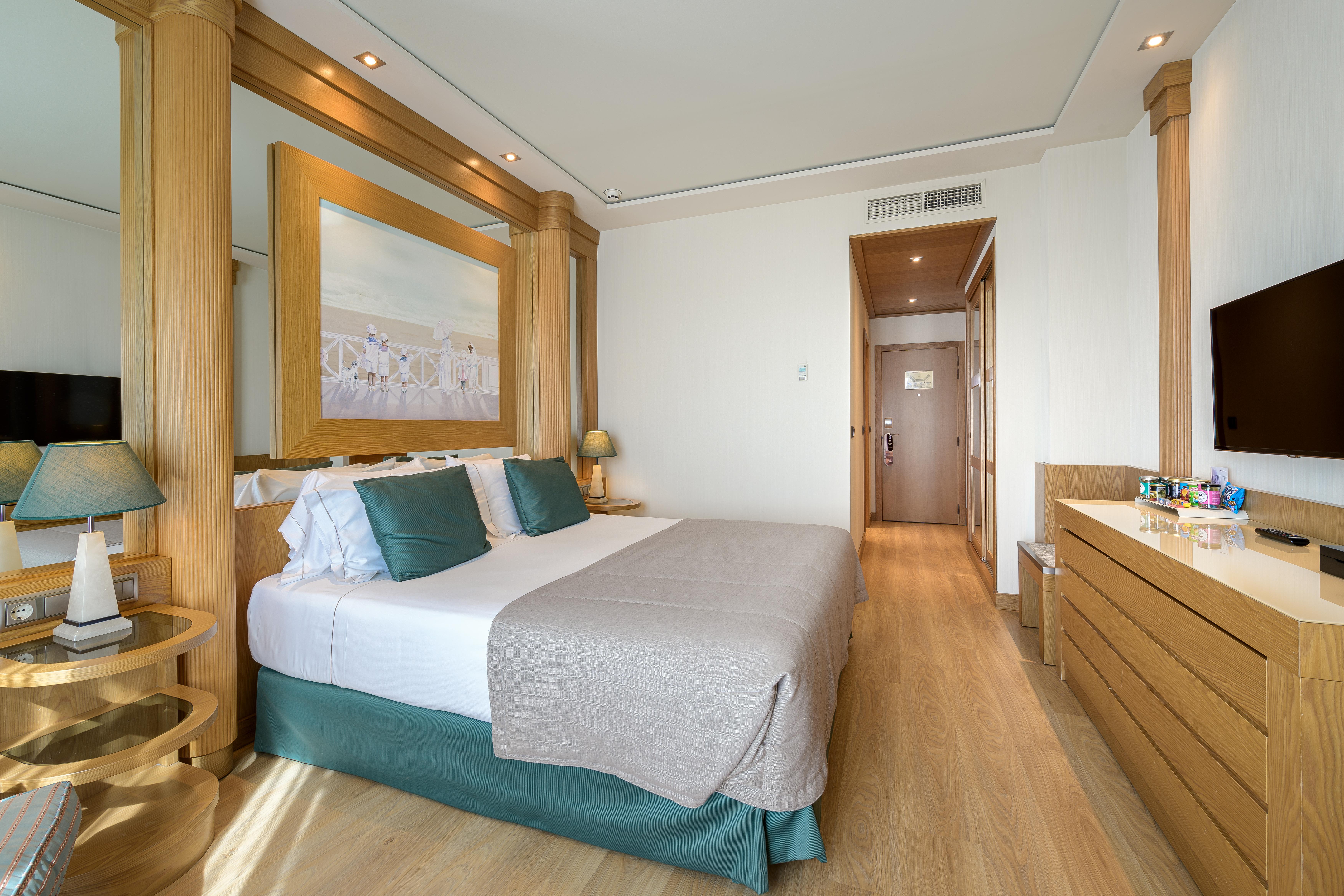 Las Arenas Balneario Resort Valenza Esterno foto Deluxe room