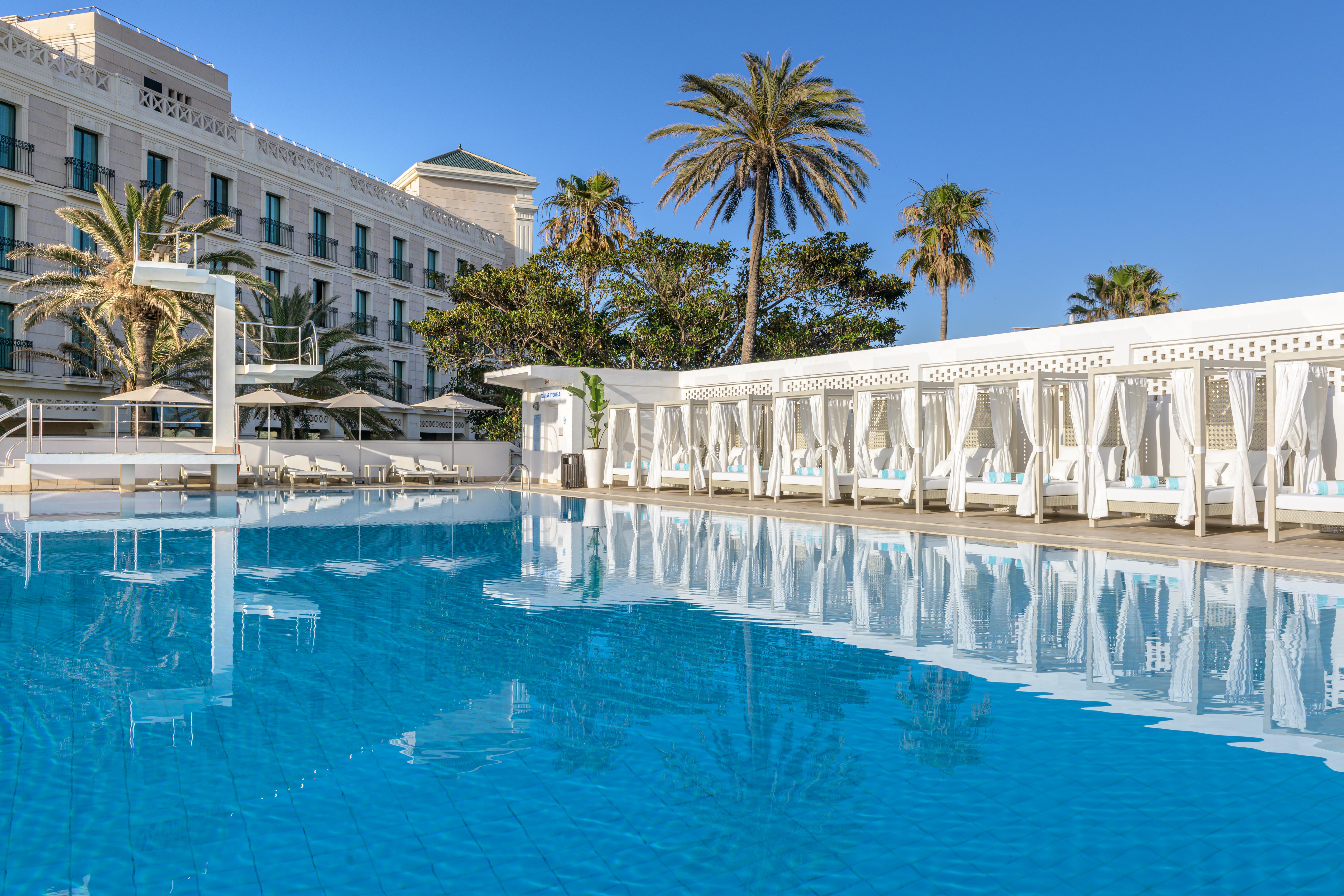 Las Arenas Balneario Resort Valenza Esterno foto The Royal