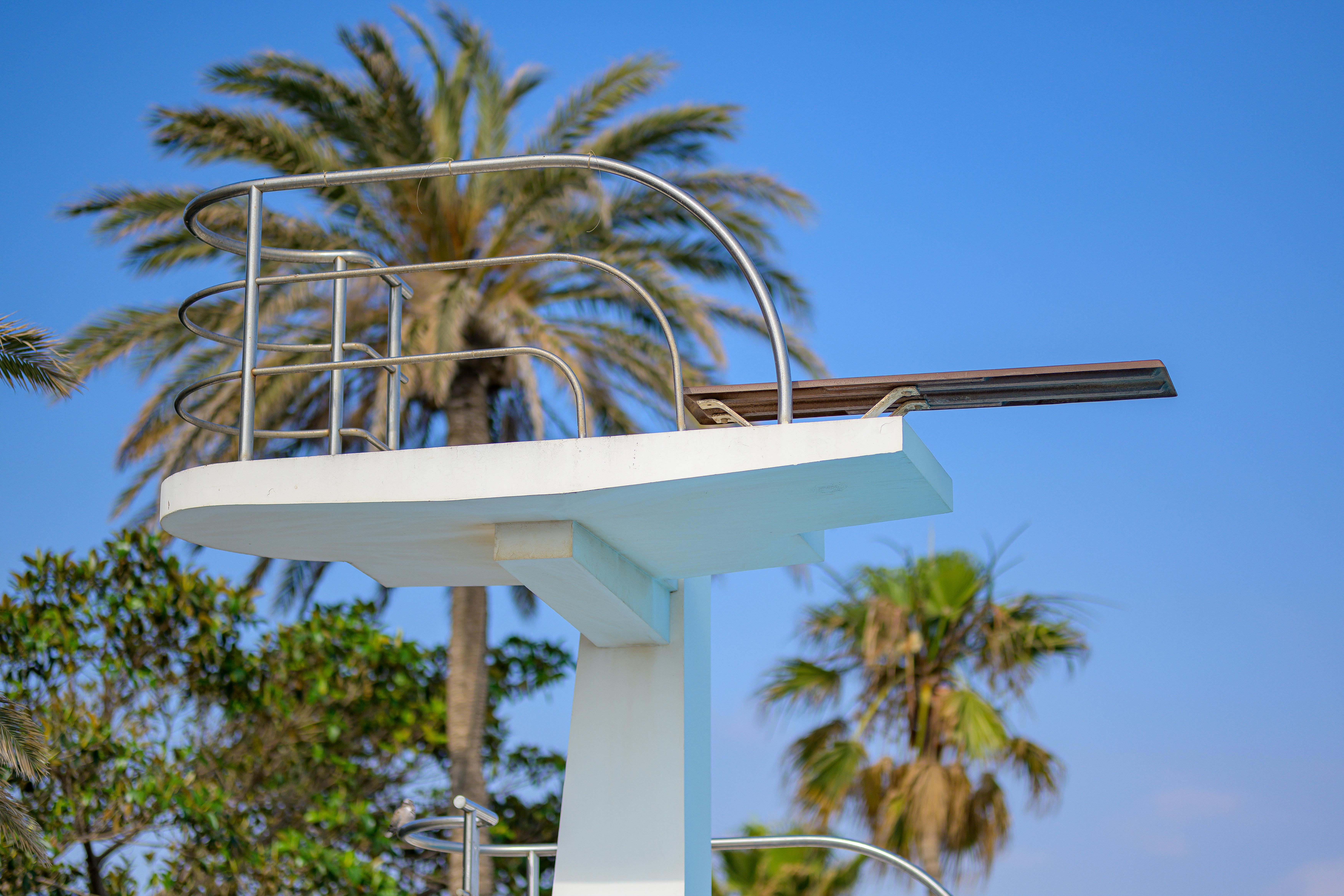 Las Arenas Balneario Resort Valenza Esterno foto A diving board