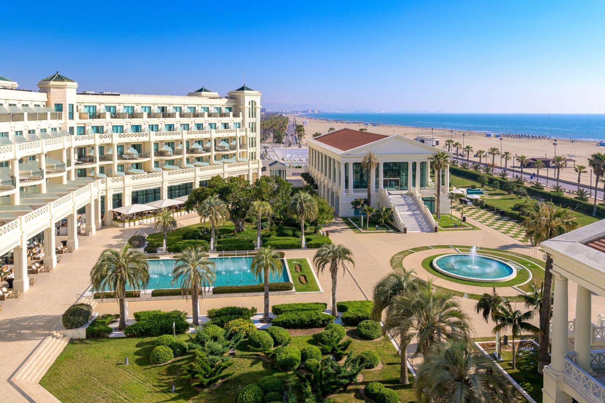 Las Arenas Balneario Resort Valenza Esterno foto Hilton Tel Aviv
