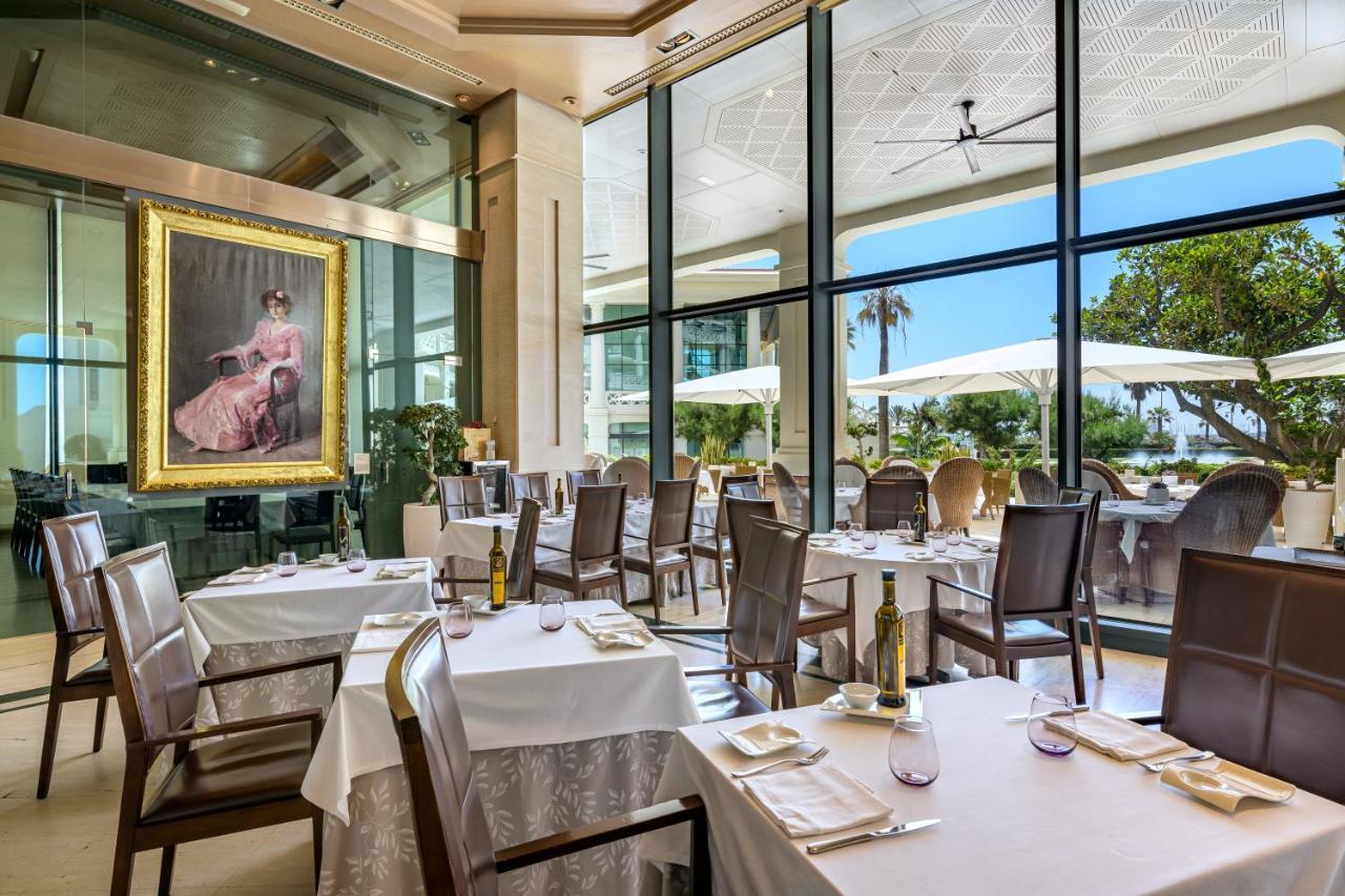 Las Arenas Balneario Resort Valenza Esterno foto Restaurant